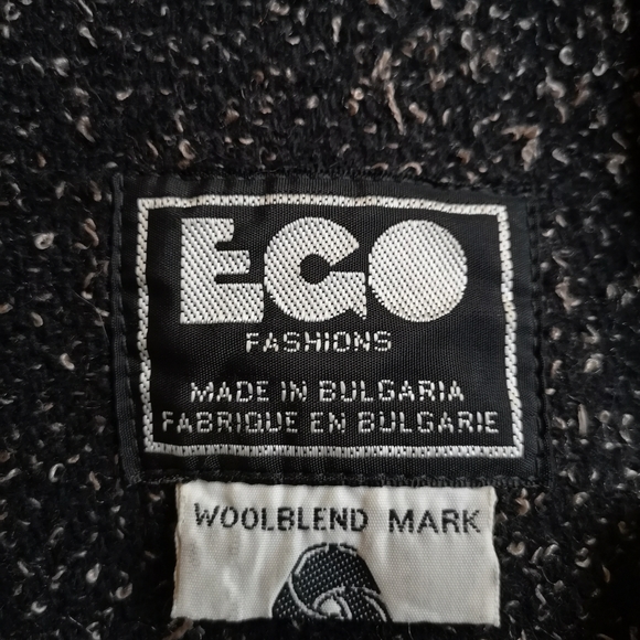 Boxy Wool Coat - Picture 7 of 7